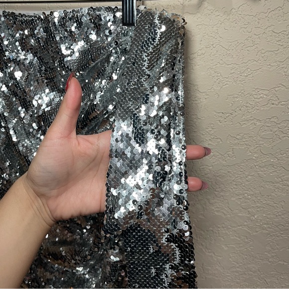 OW Collection | Sequin Skirt In Glitter Size: Medium - Picture 5 of 6